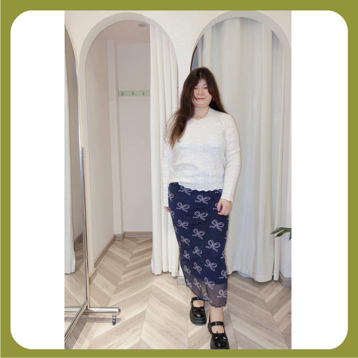 Plus Size Stretch Pencil Skirt - Contour Waist & Bow Accent